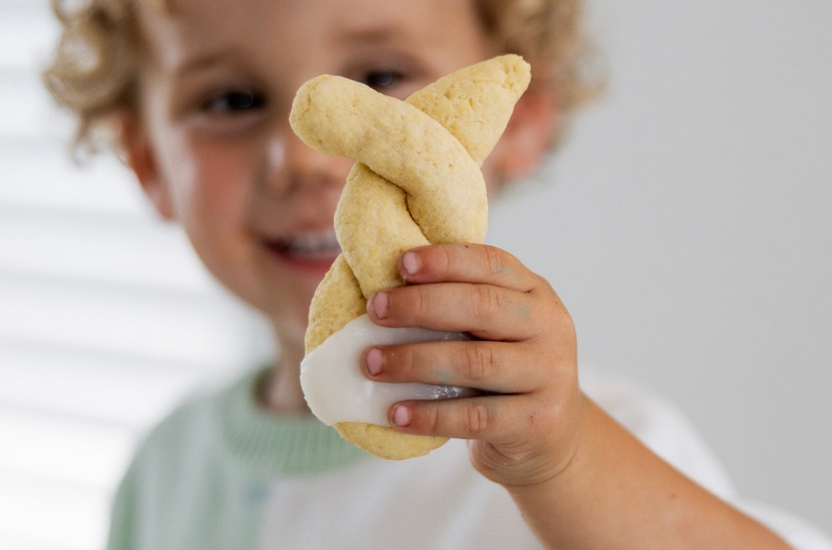 esater bunny cookie with icing and crafting
