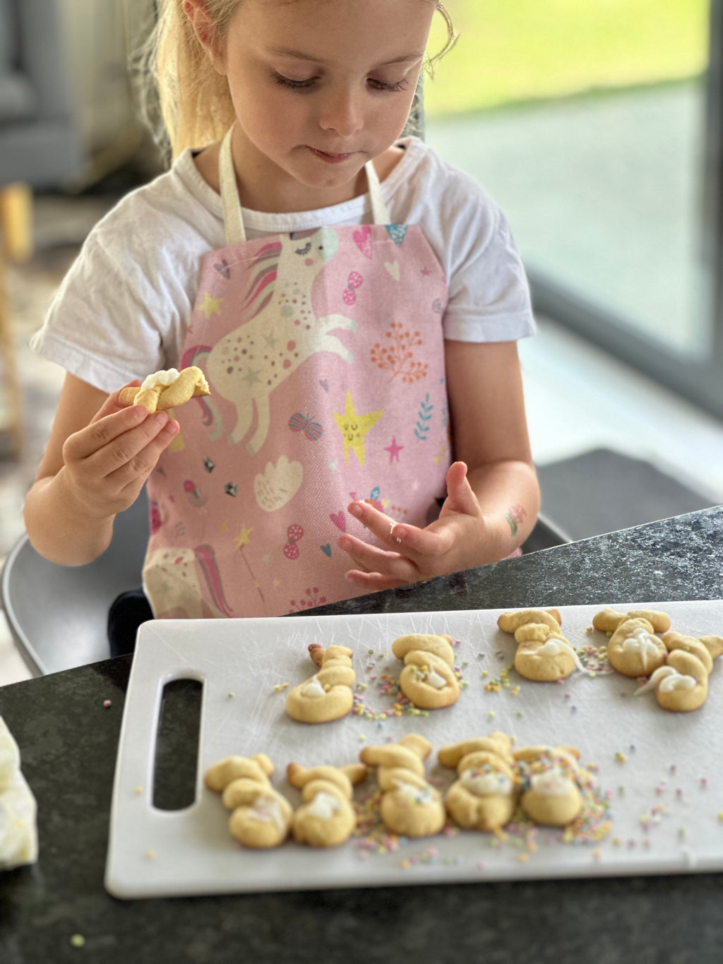 girls apron for baking